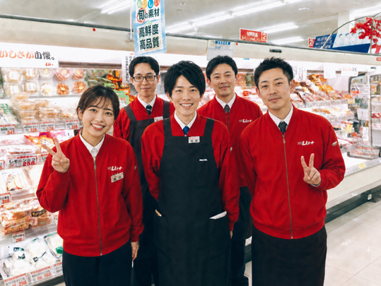 00000社員5人ピース.jpg 00000社員5人ピース.jpg
