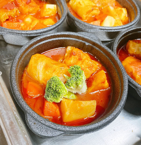 ロールキャベツのトマト煮込み